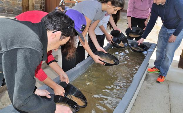 Organizan actividades para la interpretación geológica del entorno en Semana Santa
